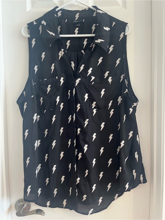torrid Tops - torrid Black Sleeveless Button-Down Top with White Lightning Print